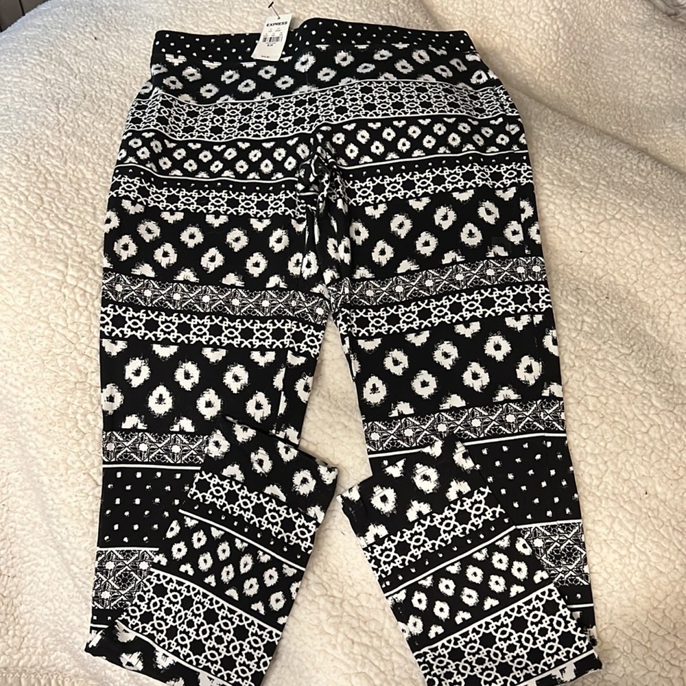 EXPRESS leggings